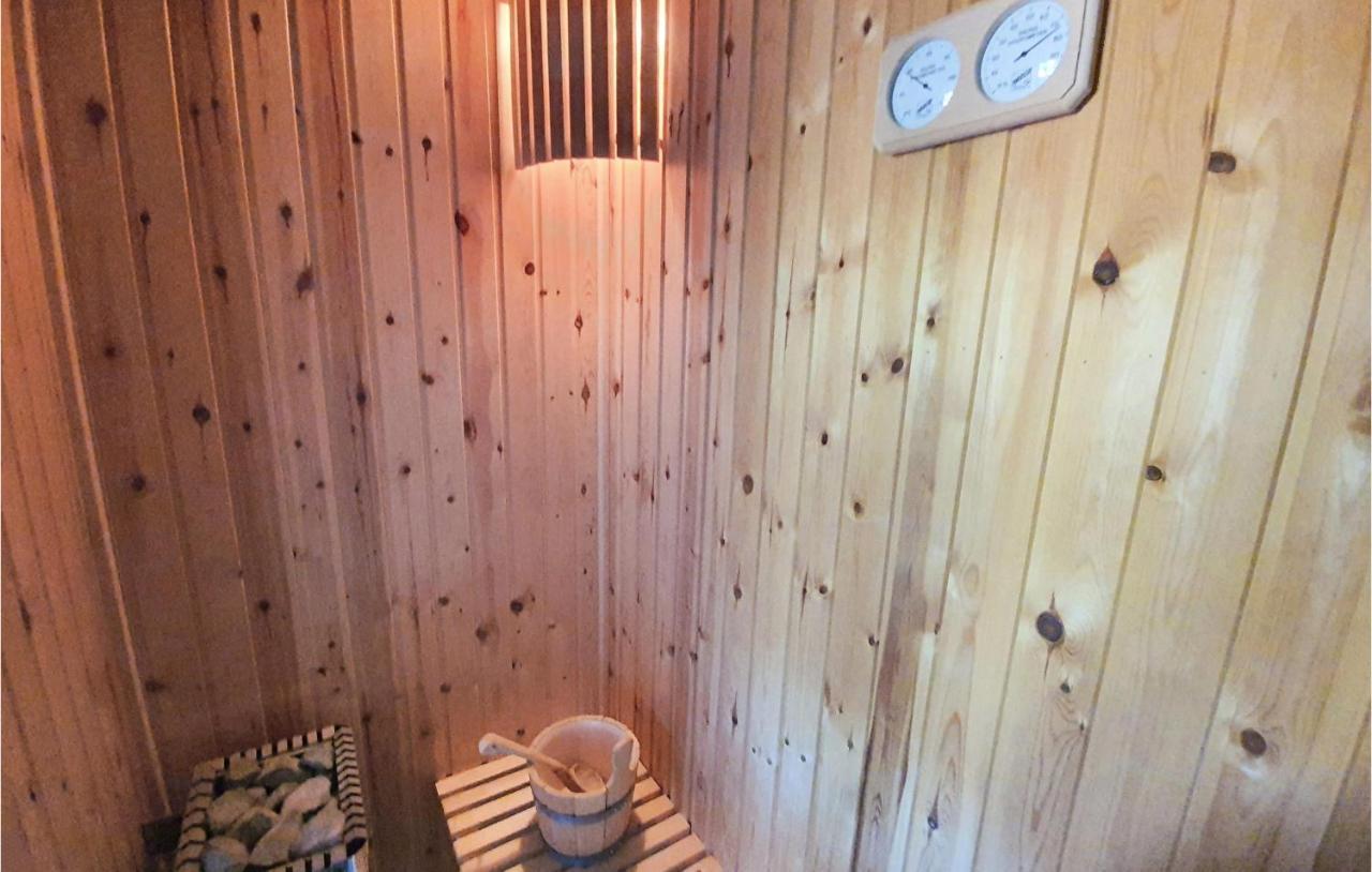 Lovely Home In Kiato With Wifi Exterior photo