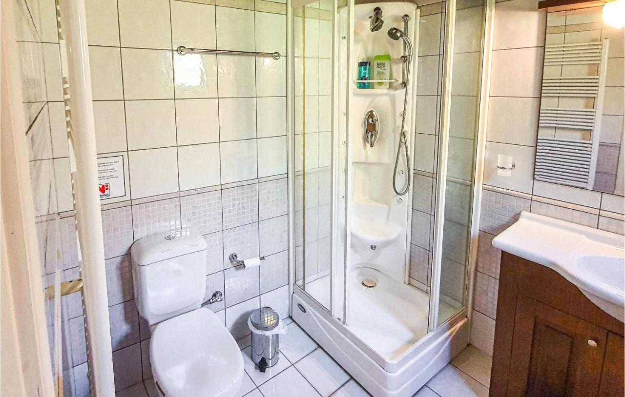 Lovely Home In Kiato With Wifi Exterior photo